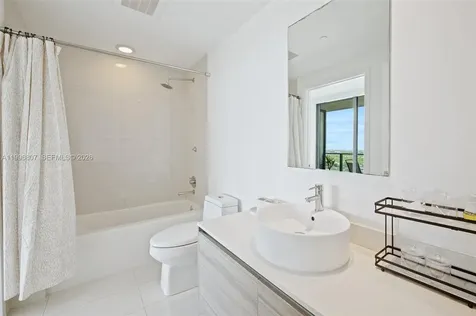 121 NE 34th Street Miami FL 33137