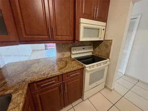 120 Royal Palm Road Hialeah Gardens FL 33016