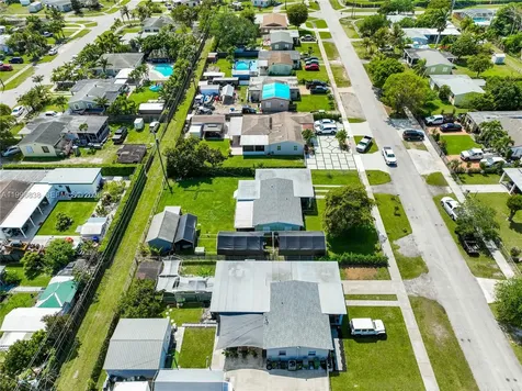 1560 NE 12th Street Homestead FL 33033
