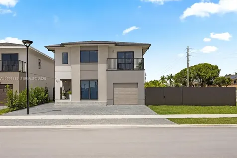 321 NW 13th Place Florida City FL 33034