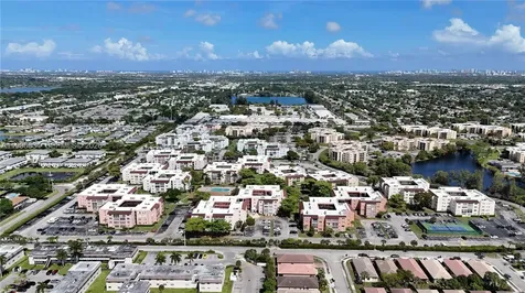2861 Somerset Drive Lauderdale Lakes FL 33311