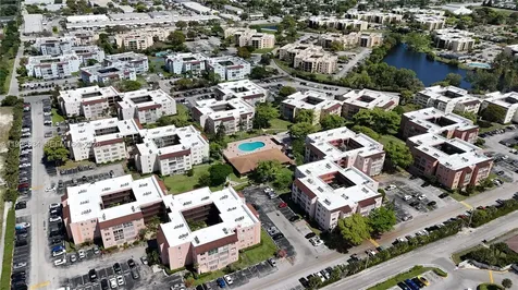 2861 Somerset Drive Lauderdale Lakes FL 33311