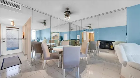 2861 Somerset Drive Lauderdale Lakes FL 33311