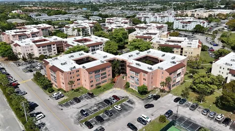 2861 Somerset Drive Lauderdale Lakes FL 33311