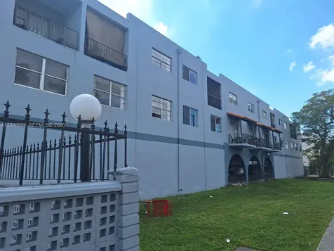 1300 W 53rd Street Hialeah FL 33012