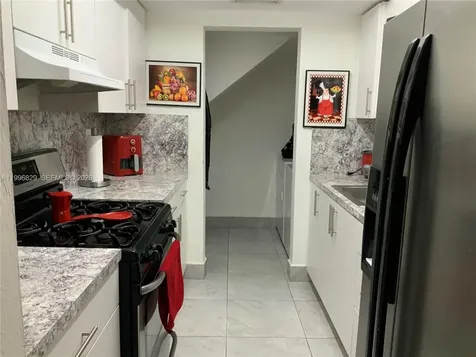 1300 W 53rd Street Hialeah FL 33012
