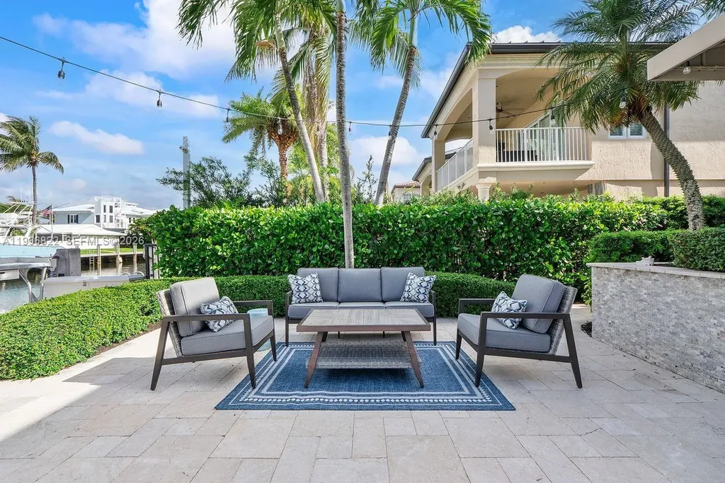 3333 NE 30th Avenue Lighthouse Point FL 33064