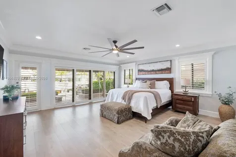 3333 NE 30th Avenue Lighthouse Point FL 33064