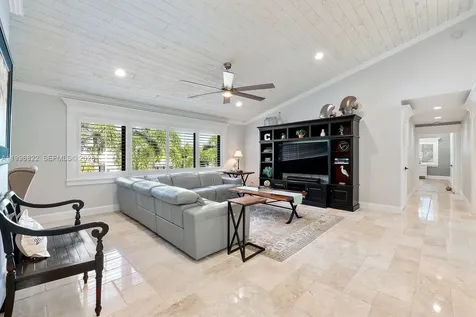 3333 NE 30th Avenue Lighthouse Point FL 33064