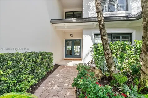 3333 NE 30th Avenue Lighthouse Point FL 33064