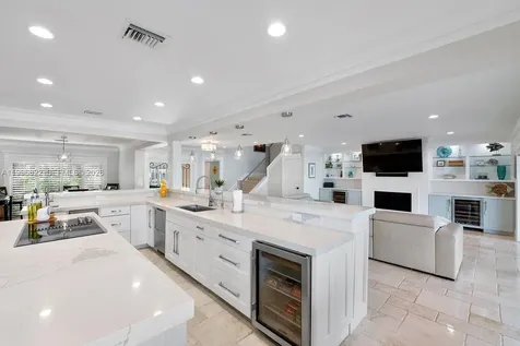 3333 NE 30th Avenue Lighthouse Point FL 33064