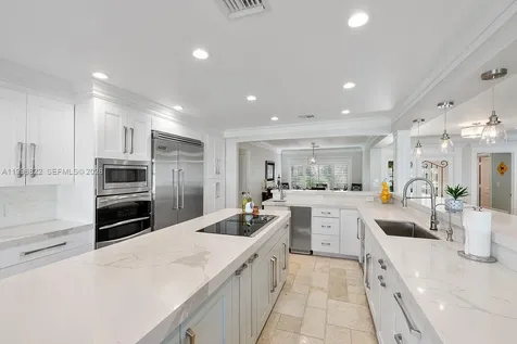 3333 NE 30th Avenue Lighthouse Point FL 33064