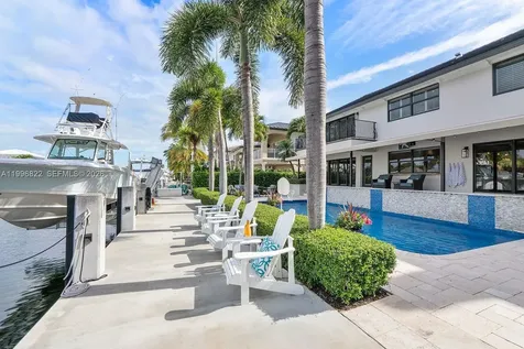 3333 NE 30th Avenue Lighthouse Point FL 33064