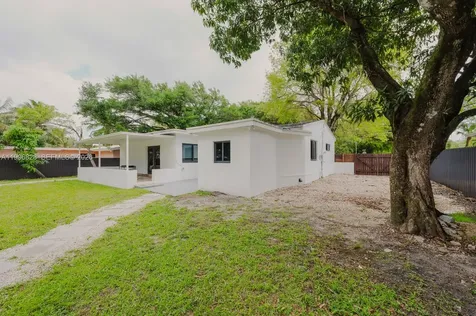 13236 NE 4th Avenue North Miami FL 33161