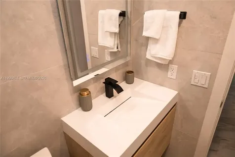 224 Meridian Avenue Miami Beach FL 33139