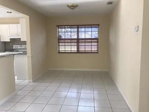 19712 NW 82nd Place Hialeah FL 33015