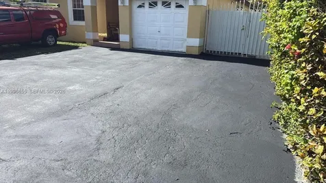 19712 NW 82nd Place Hialeah FL 33015