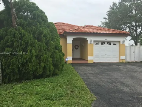19712 NW 82nd Place Hialeah FL 33015