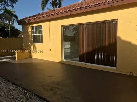 19712 NW 82nd Place Hialeah FL 33015