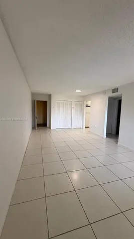 17530 NW 68th Avenue Hialeah FL 33015