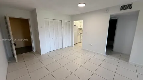 17530 NW 68th Avenue Hialeah FL 33015
