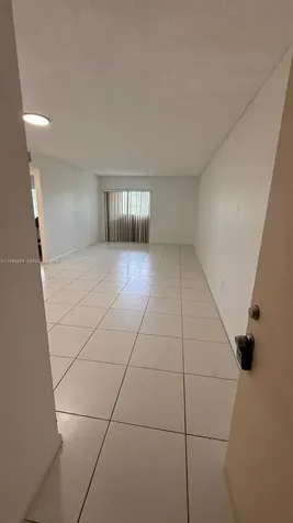 17530 NW 68th Avenue Hialeah FL 33015