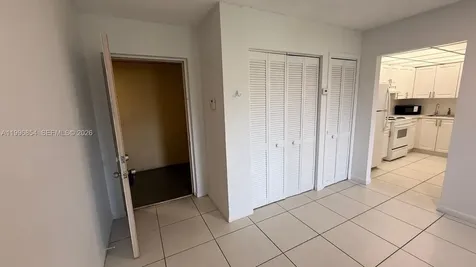 17530 NW 68th Avenue Hialeah FL 33015
