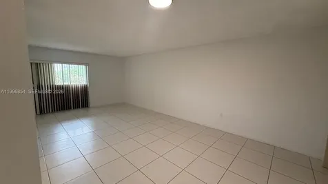 17530 NW 68th Avenue Hialeah FL 33015