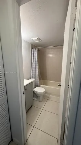 17530 NW 68th Avenue Hialeah FL 33015