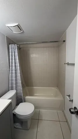 17530 NW 68th Avenue Hialeah FL 33015