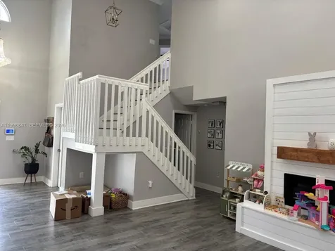 15891 SW 76th Street Miami FL 33193