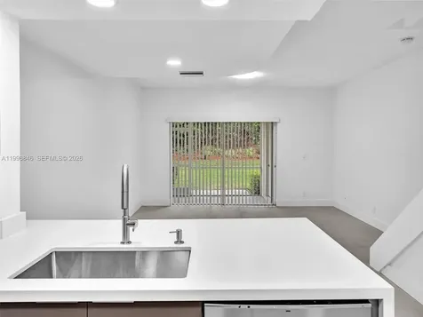 8 Key West Court Weston FL 33326