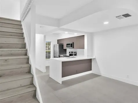 8 Key West Court Weston FL 33326