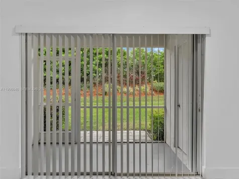 8 Key West Court Weston FL 33326