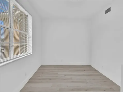 8 Key West Court Weston FL 33326