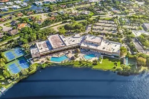 8 Key West Court Weston FL 33326