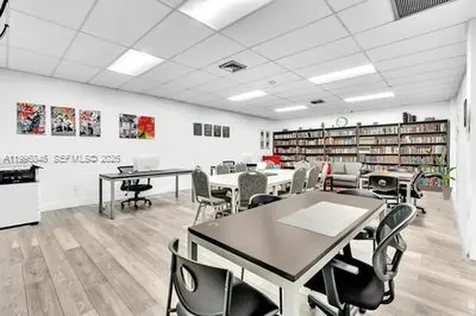 8 Key West Court Weston FL 33326