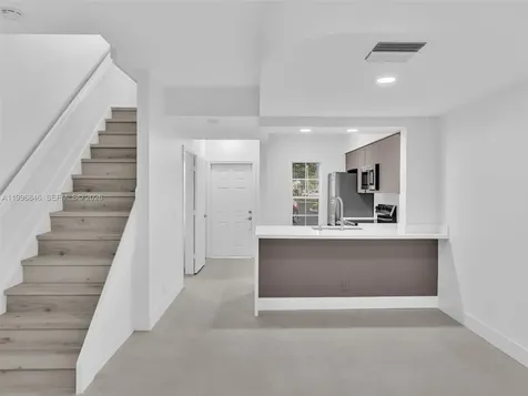 8 Key West Court Weston FL 33326
