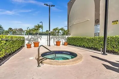 8 Key West Court Weston FL 33326
