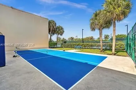 8 Key West Court Weston FL 33326