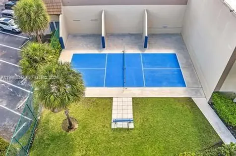 8 Key West Court Weston FL 33326