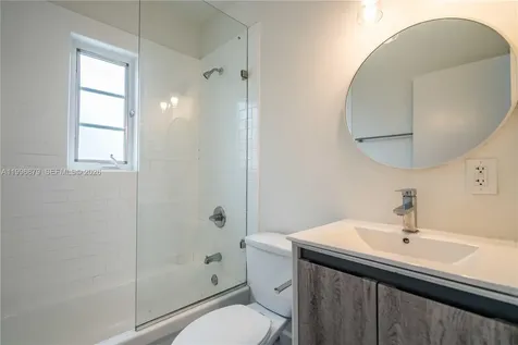 1007 Bay Drive Miami Beach FL 33141