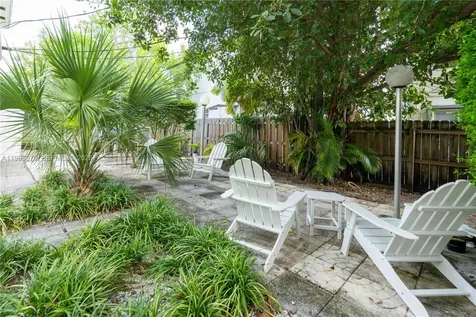 1007 Bay Drive Miami Beach FL 33141