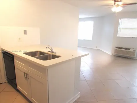 4581 W Mcnab Road Pompano Beach FL 33069