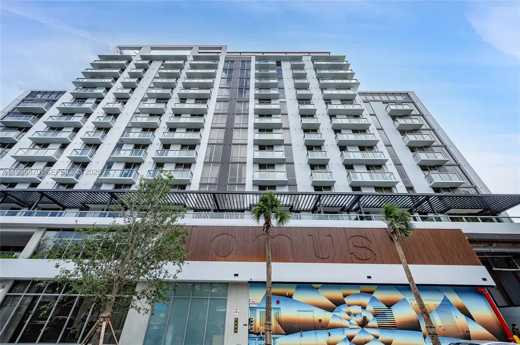 1611 SW 2nd Avenue Miami FL 33129