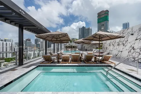 1611 SW 2nd Avenue Miami FL 33129