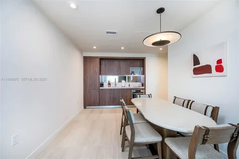 1611 SW 2nd Avenue Miami FL 33129