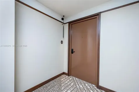 1611 SW 2nd Avenue Miami FL 33129