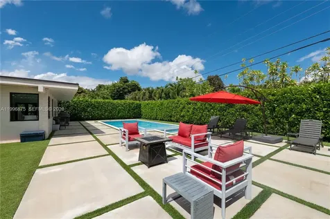 4901 SW 101st Avenue Miami FL 33165