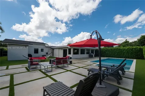 4901 SW 101st Avenue Miami FL 33165